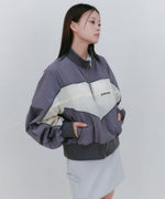 ナイロンジャンパー