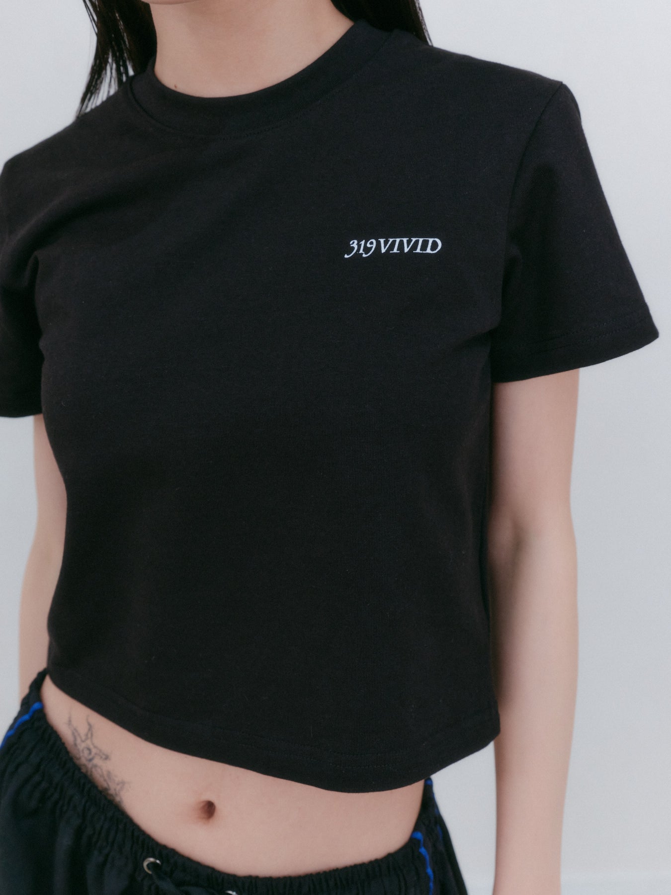 クロップドTシャツ – 319VIVID