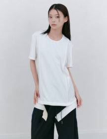 ベルトディテールTシャツ