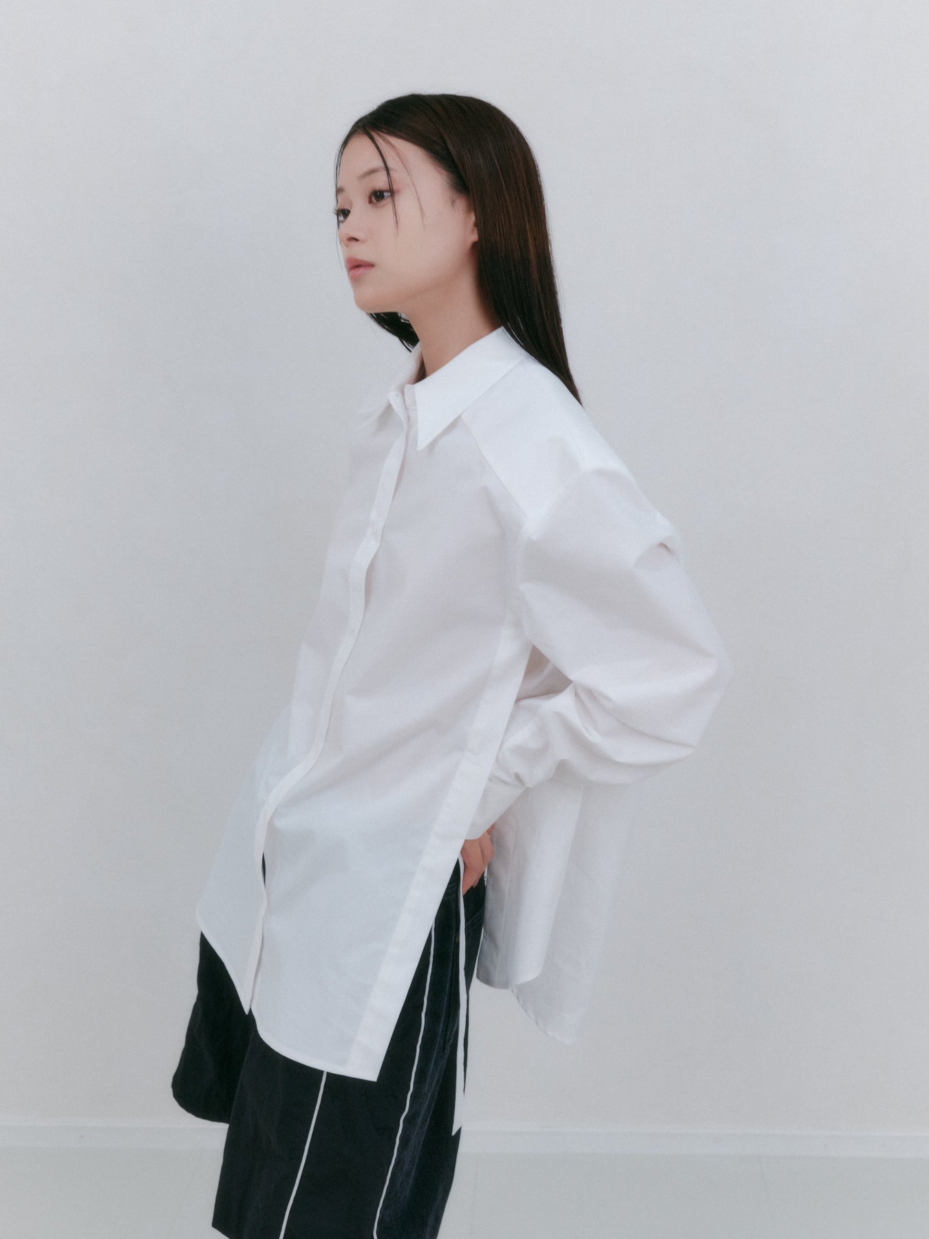 Dリングスリットシャツ