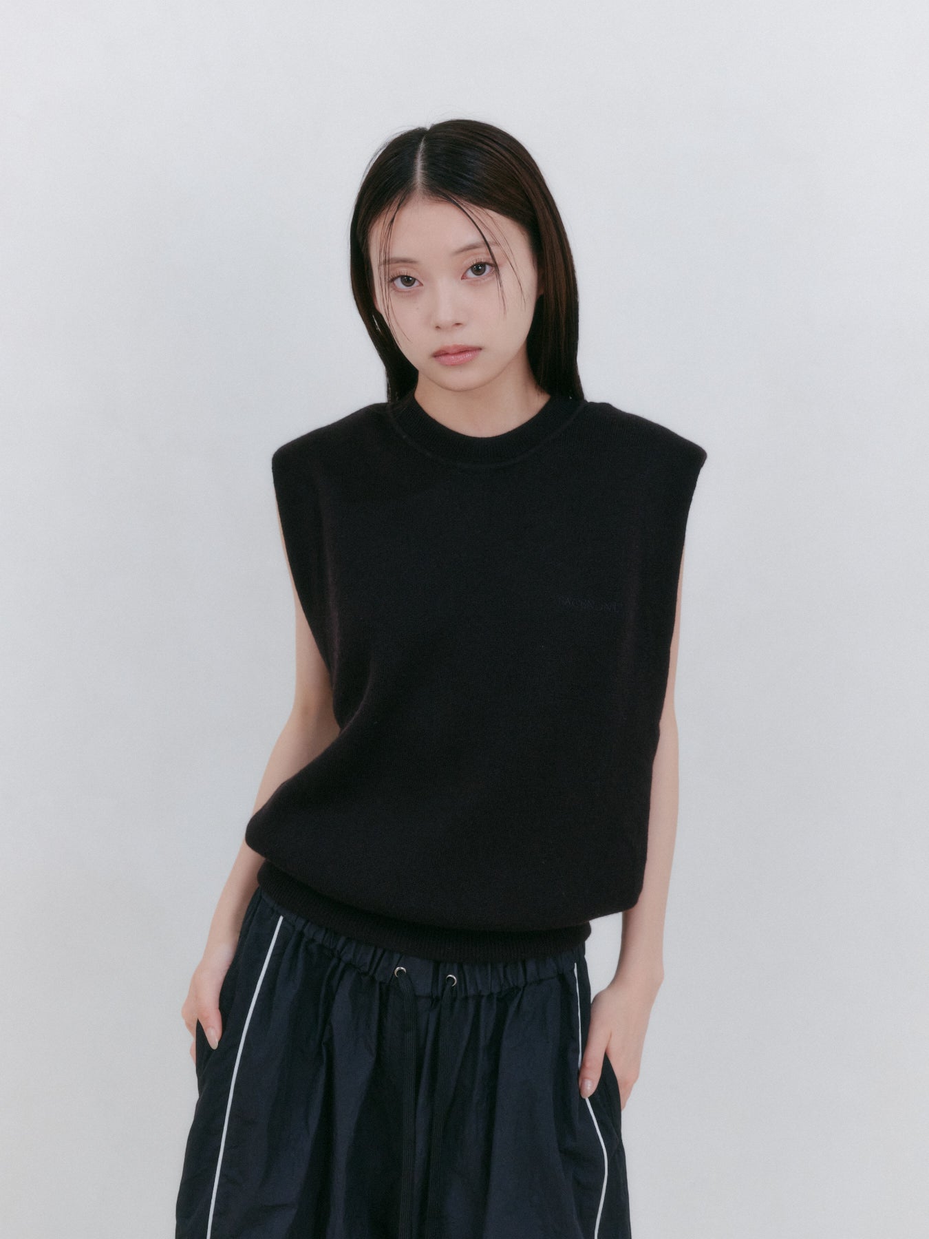 ショルダーパッドニットベスト