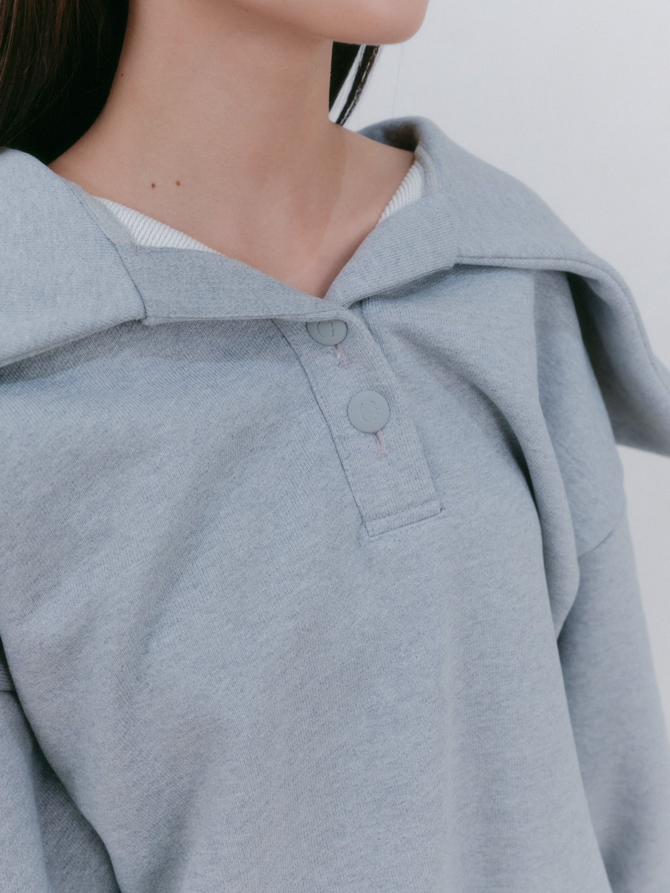 ショールカラーボタンスウェットシャツ