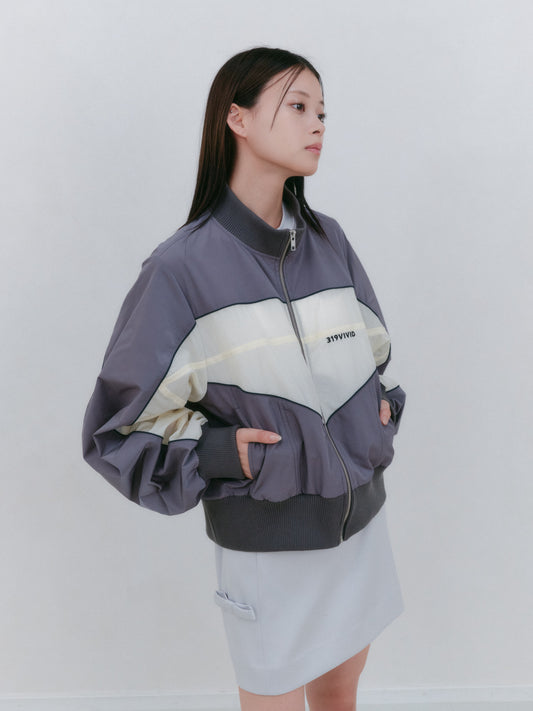 ナイロンジャンパー