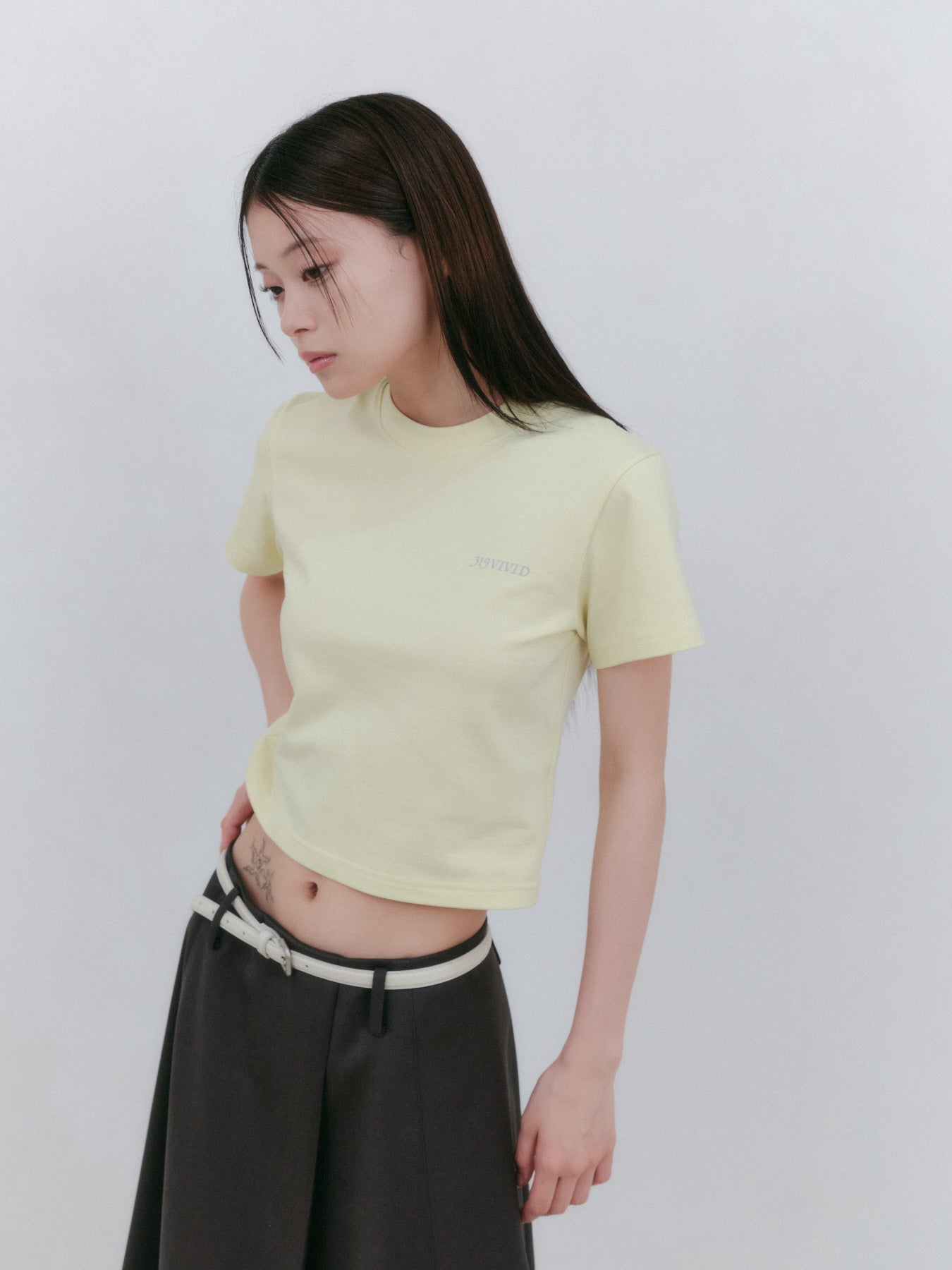 クロップドTシャツ – 319VIVID