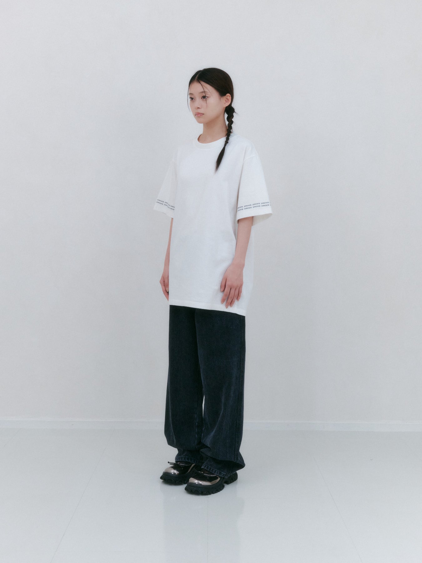 VIVIDロゴTシャツ
