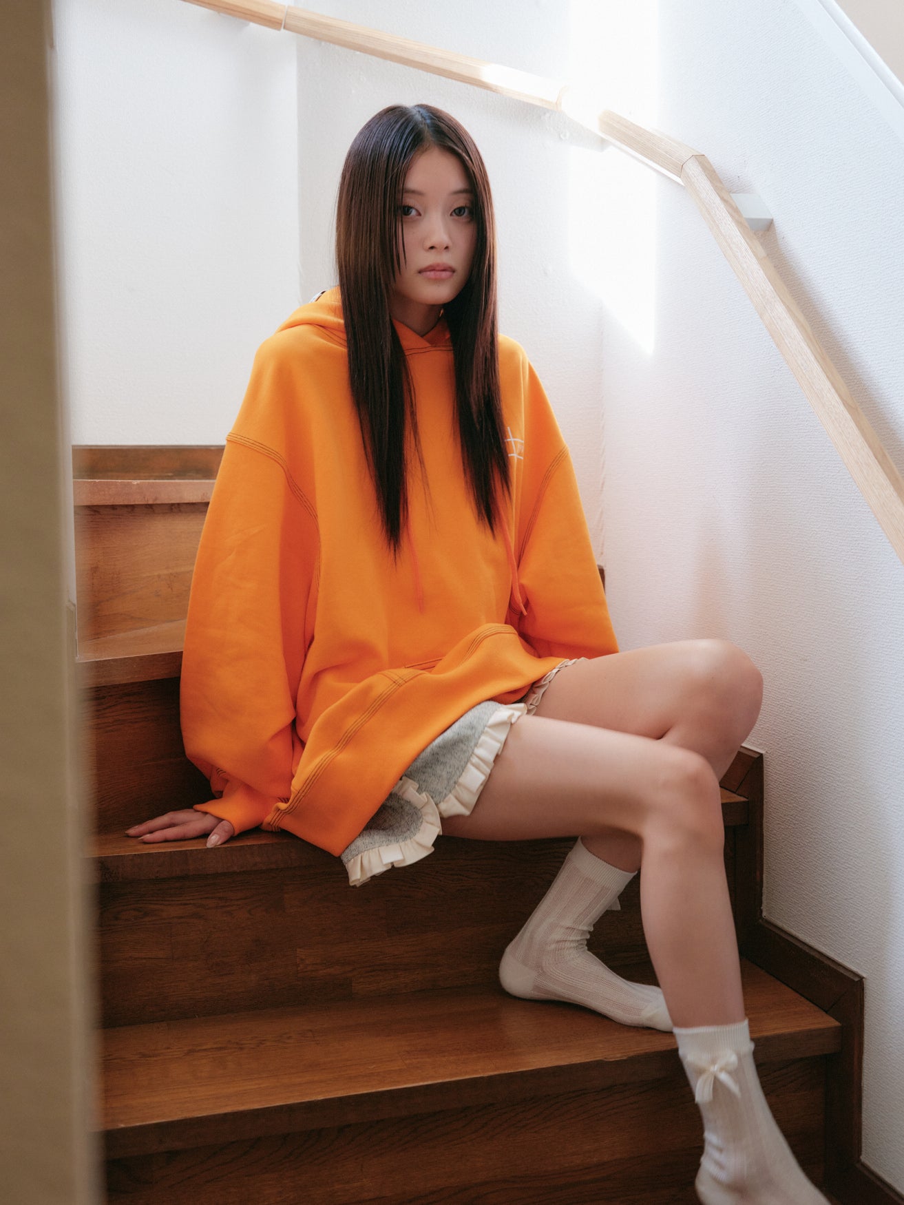 VIVIDロゴフーディー