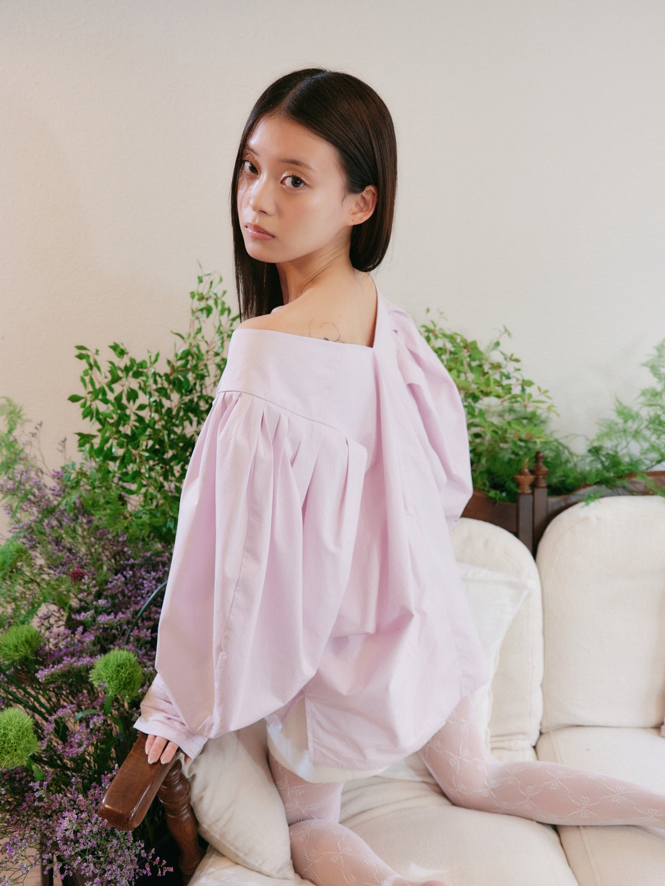 ボリュームパフブラウス