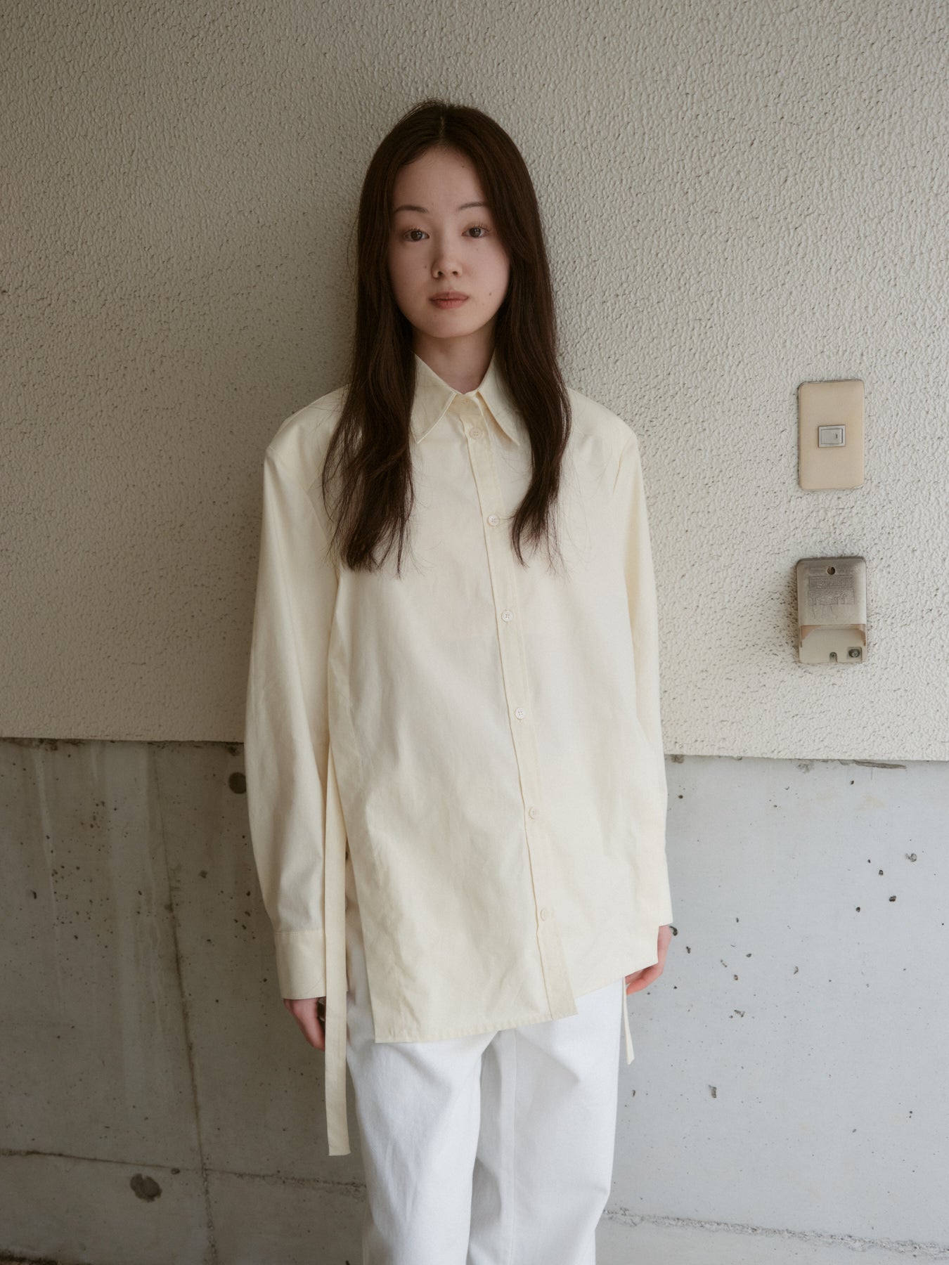 Dリングスリットシャツ