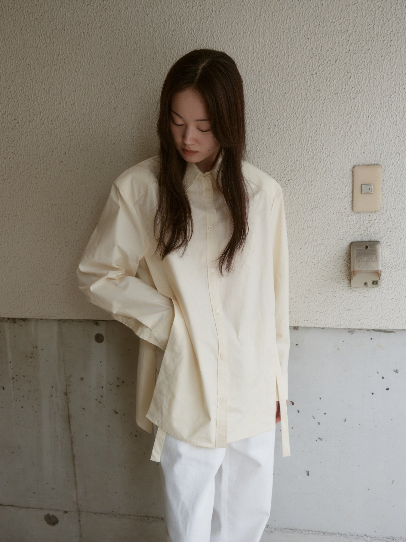 Dリングスリットシャツ