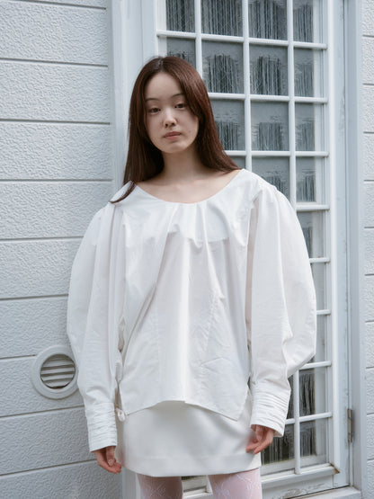 ボリュームパフブラウス
