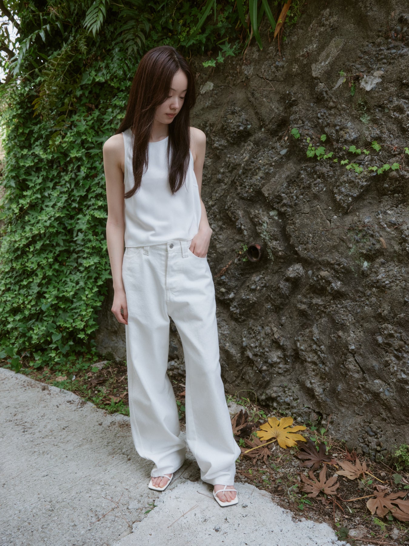 サテンリングディテールクロップドトップ