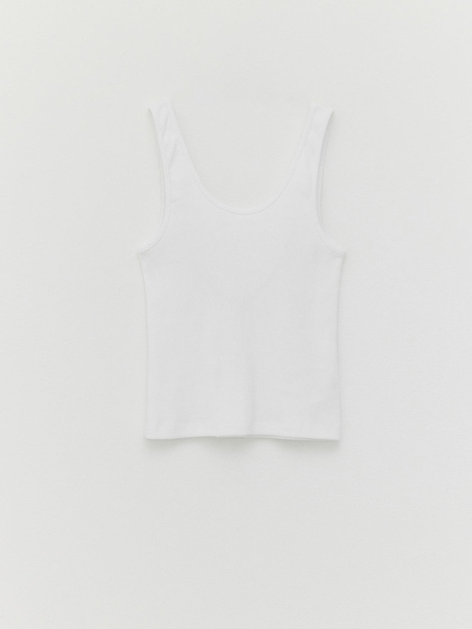 Ｕネックコットンノースリーブトップ