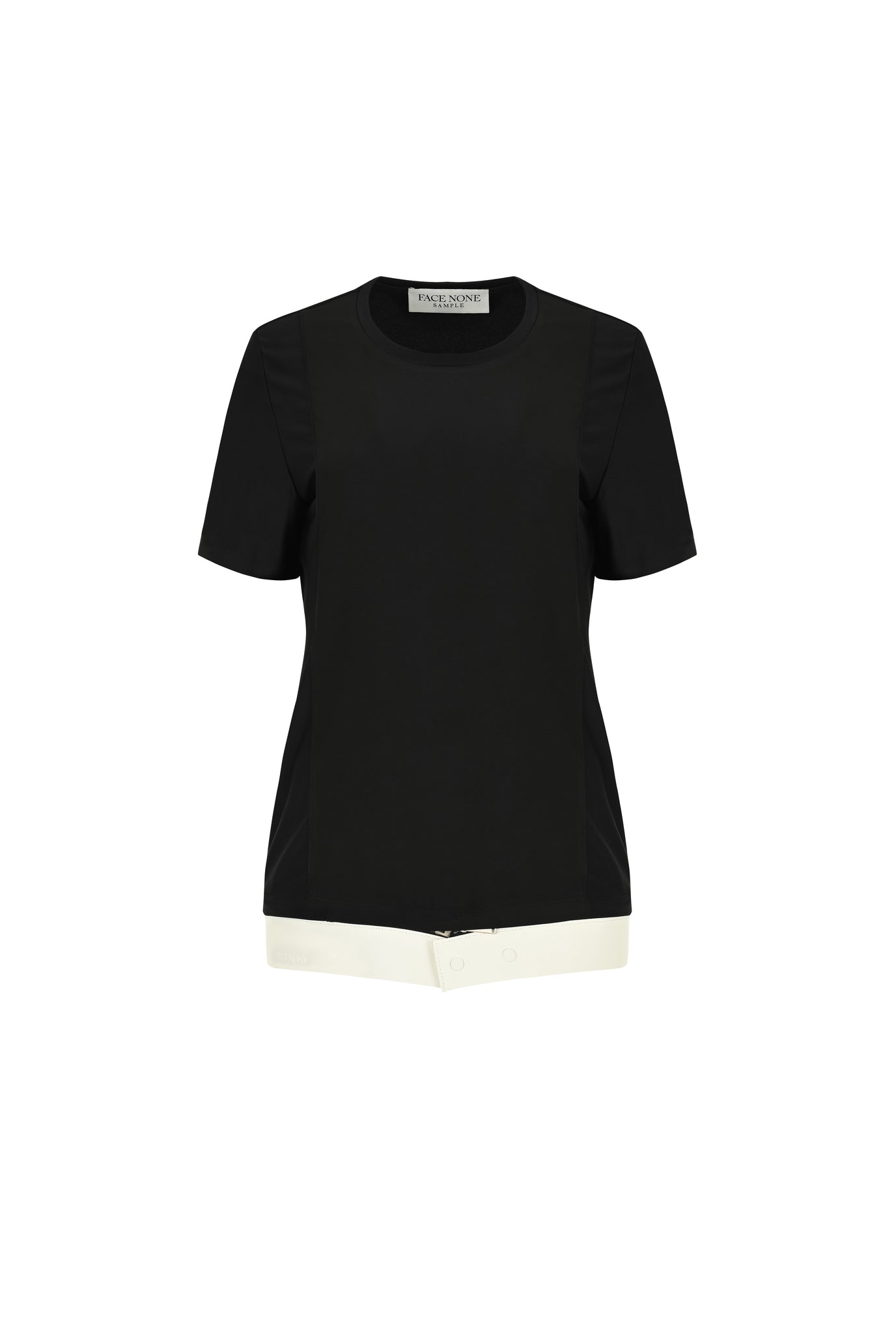 ベルトディテールTシャツ