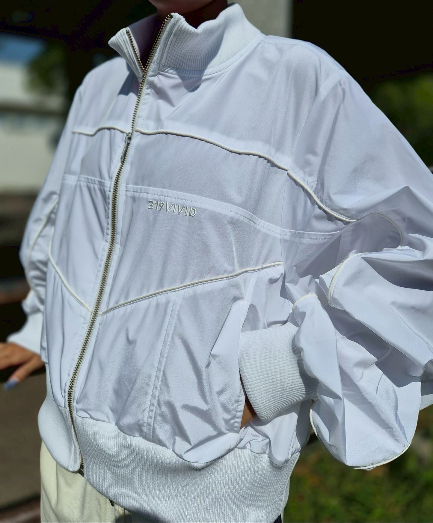 ナイロンジャンパー